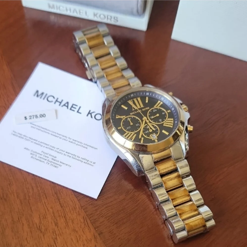 Michael Kors Gold and Silver Watch - Picture 6 of 7